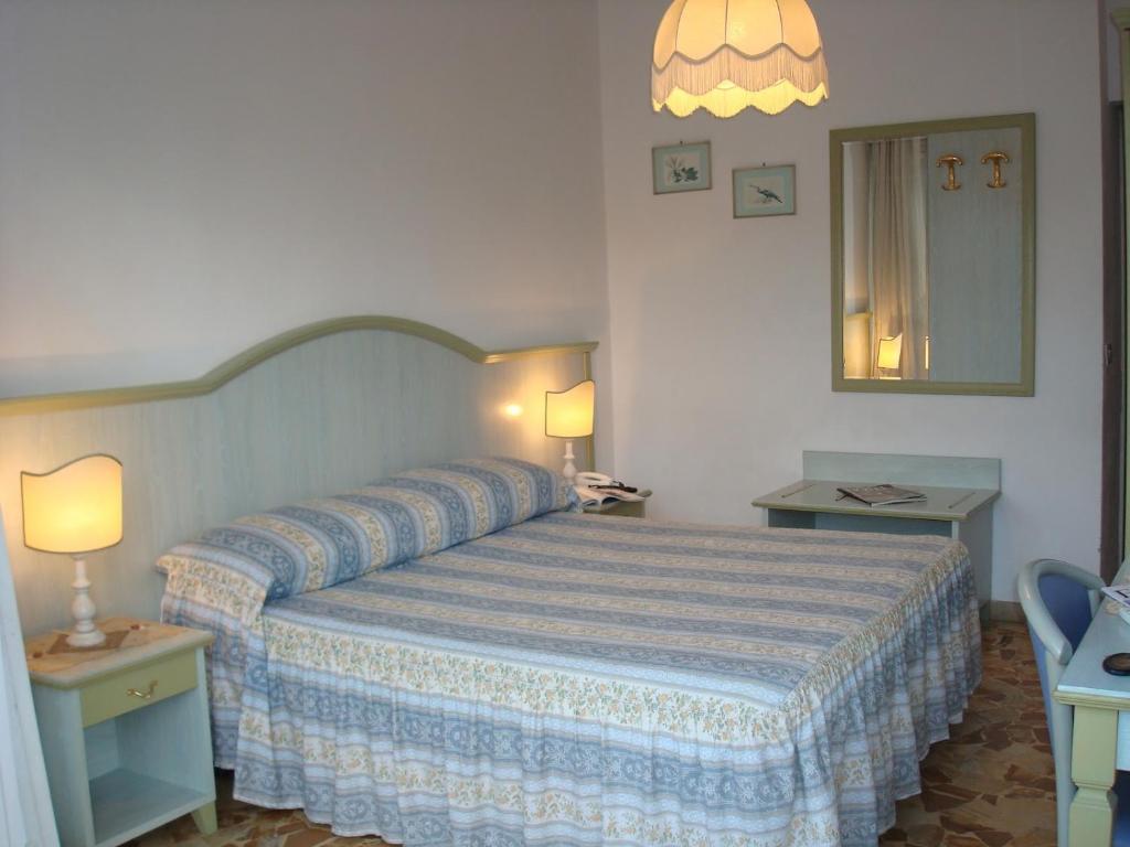 Hotel Villa Rona Forte dei Marmi Quarto foto